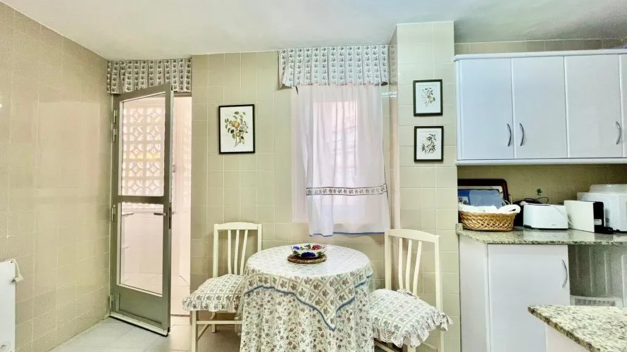 Apartamento de 3 dormitorios en Torrevieja, Spain No. 994 № 25