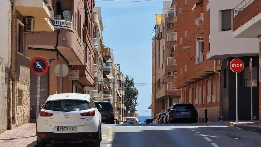 Apartamento de 1 dormitorio en Torrevieja, Spain No. 1268 № 8