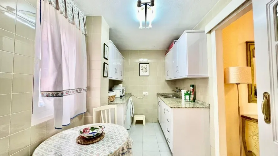 Apartamento de 3 dormitorios en Torrevieja, Spain No. 994 № 20