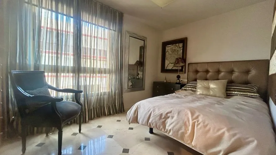 Apartamento de 3 dormitorios en Benidorm, Spain No. 695 № 3