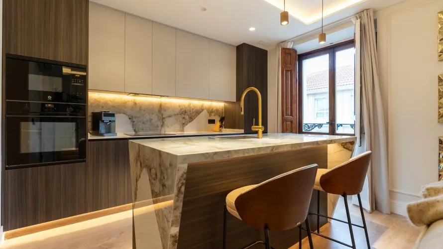 Apartamento de 3 dormitorios en Madrid, Spain No. 951 № 18