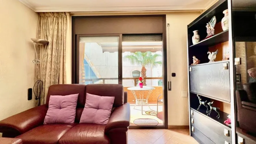 Apartamento de 3 dormitorios en Torrevieja, Spain No. 156 № 14