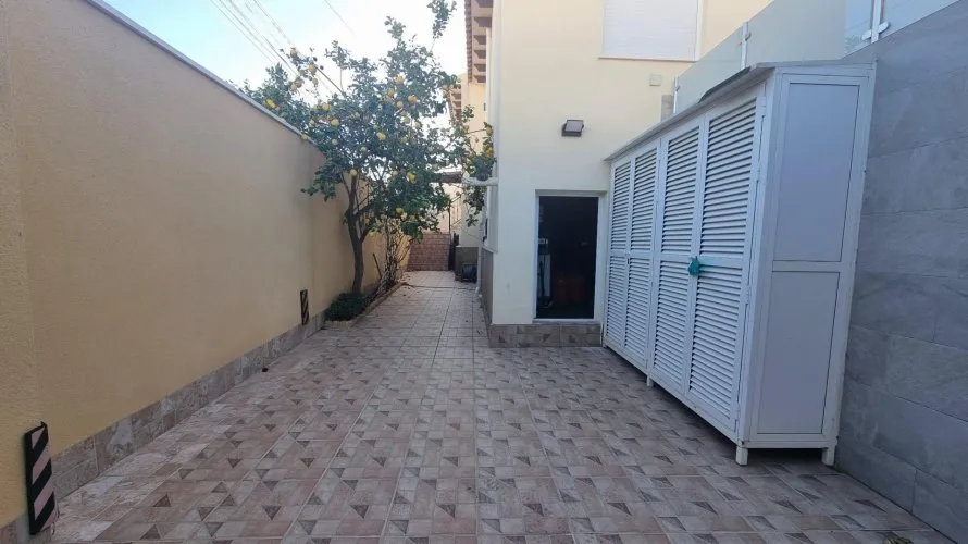 Villa de 4 dormitorios en Los Balcones, Spain No. 959 № 2