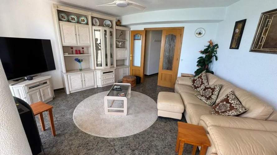 Apartamento de 3 dormitorios en Torrevieja, Spain No. 787 № 5