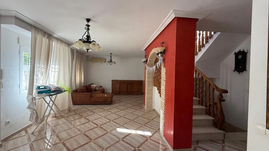 Сasa de 3 dormitorios en Torrevieja, Spain No. 1052 № 4