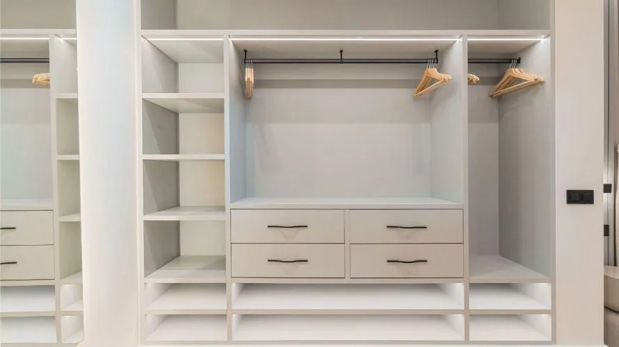 Apartamento de 3 dormitorios en Madrid, Spain No. 549 № 12
