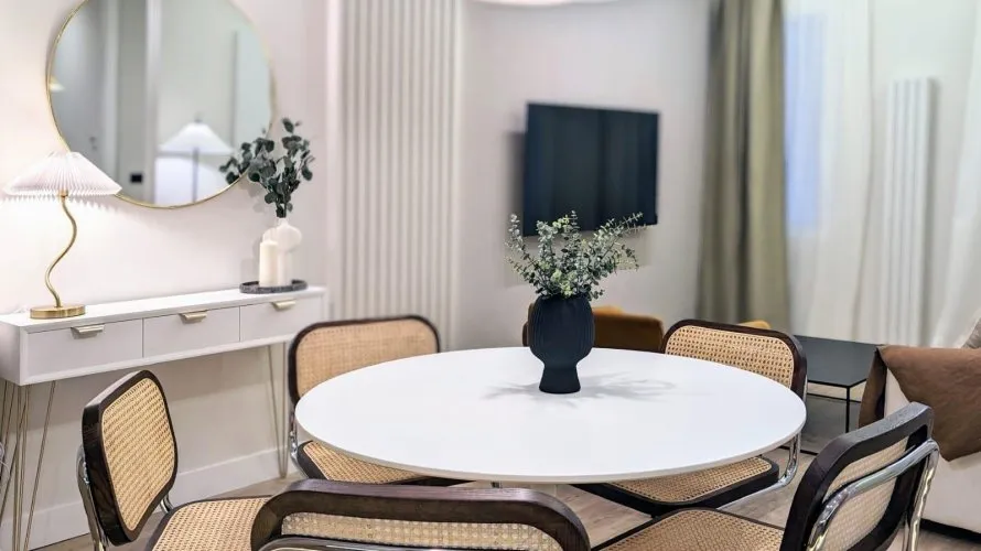 Apartamento de 2 dormitorios en Madrid, Spain No. 587 № 4