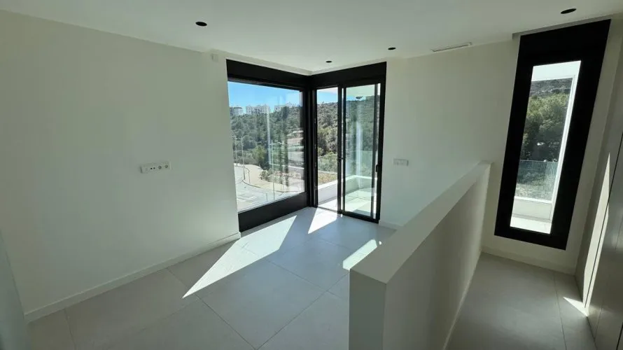 Villa de 3 dormitorios en Finestrat, Spain No. 1034 № 16