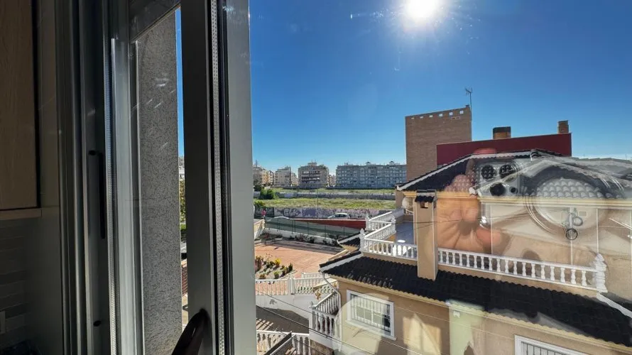 Apartamento de 3 dormitorios en Nueva Torrevieja, Spain No. 1183 № 19