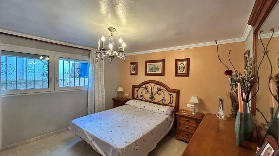 Apartamento de 4 dormitorios en La Nucia, Spain No. 1342 № 26