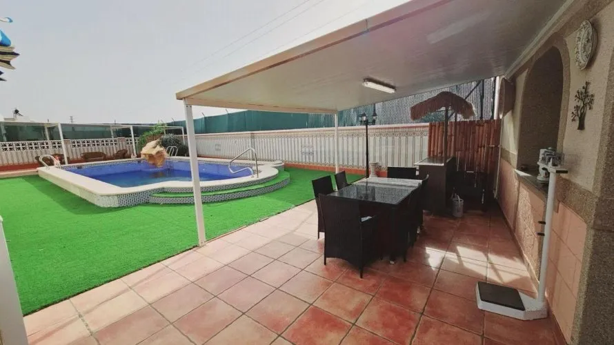 Villa de 5 dormitorios en Torrevieja, Spain No. 716 № 6