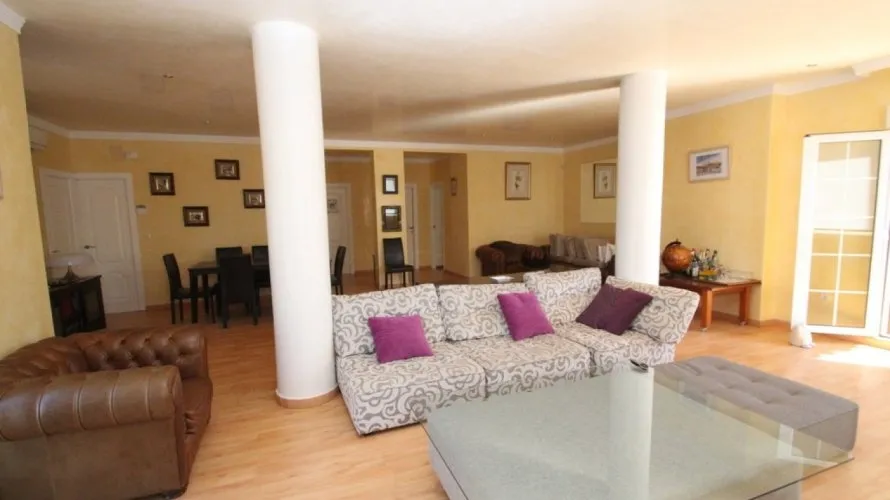 Villa de 5 dormitorios en Cabo Roig, Spain No. 563 № 8