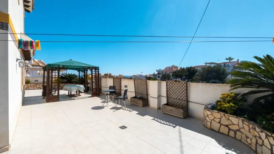 Сasa de 3 dormitorios en La Mata, Spain No. 222 № 20