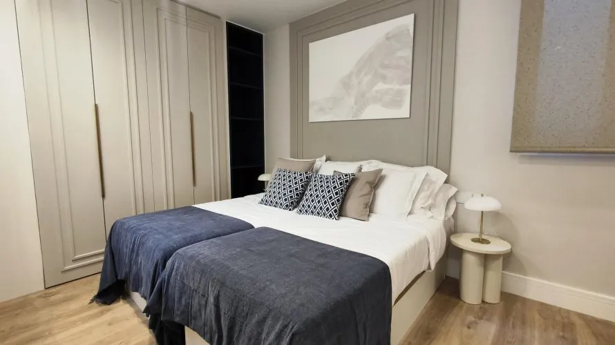 Apartamento de 2 dormitorios en Madrid, Spain No. 643 № 12