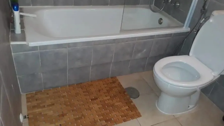 Apartamento de 2 dormitorios en Torrevieja, Spain No. 933 № 26