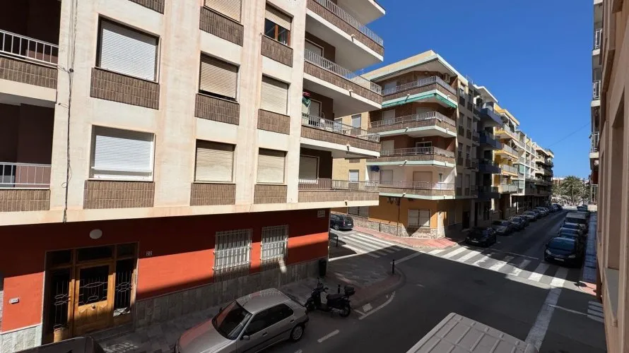 Apartamento de 3 dormitorios en Torrevieja, Spain No. 148 № 22
