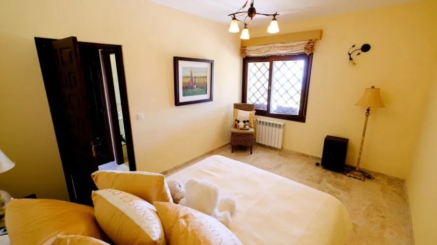 Villa de 4 dormitorios en Fustera, Spain No. 291 № 18