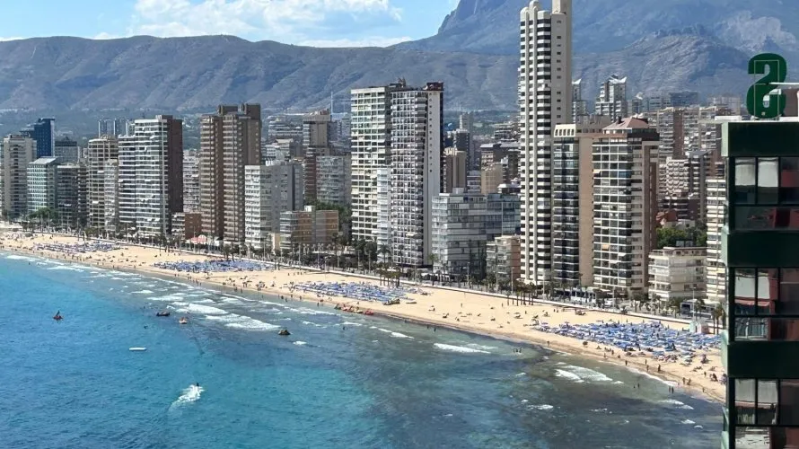 Apartamento de 1 dormitorio en Benidorm, Spain No. 860 № 19