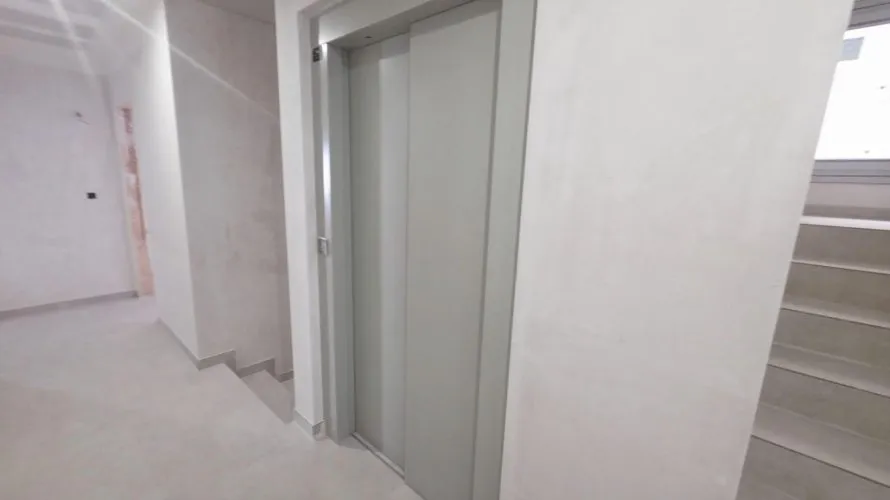 Apartamento de 2 dormitorios en Alicante, Spain No. 1090 № 3