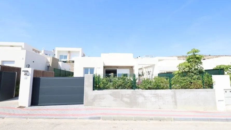 Villa de 3 dormitorios en Algorfa, Spain No. 1377 № 18