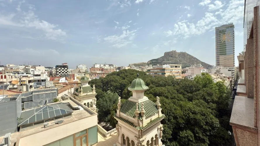 Ático de 6 dormitorios en Alicante, Spain No. 752 № 19
