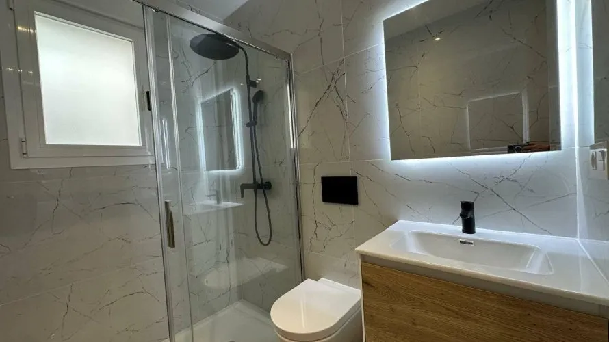 Apartamento de 3 dormitorios en Torrevieja, Spain No. 154 № 2