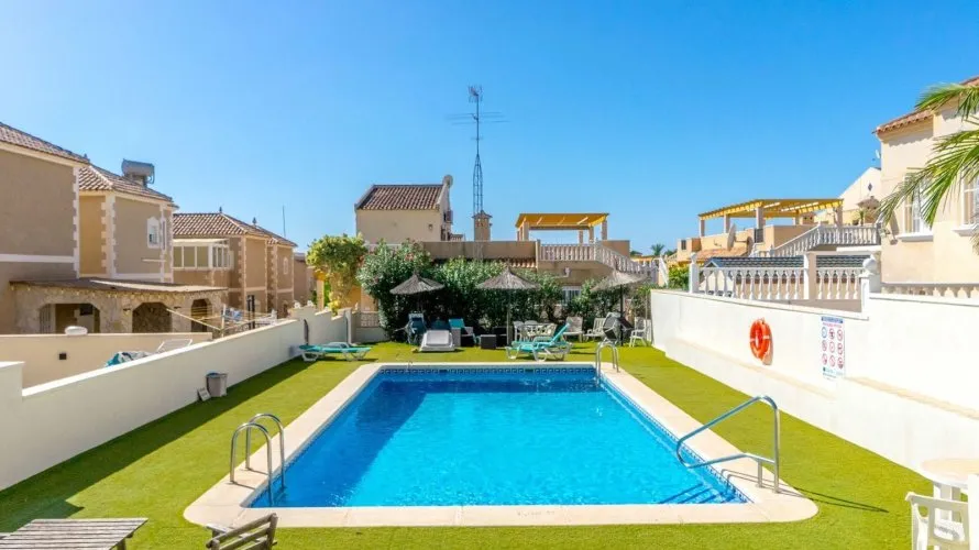 Сasa de 105m² en Campoamor, Spain No. 957 № 6