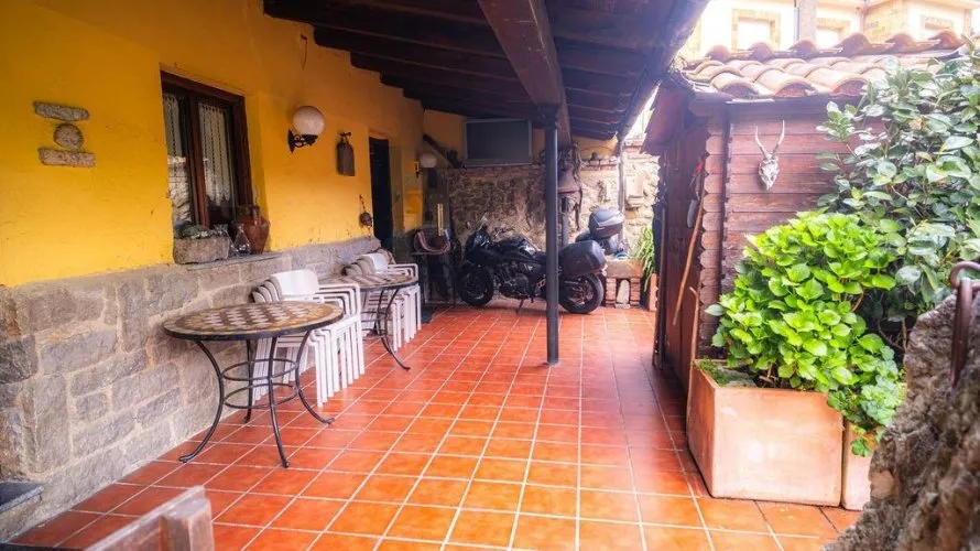 Villa de 8 dormitorios en Lena, Spain No. 1243 № 27