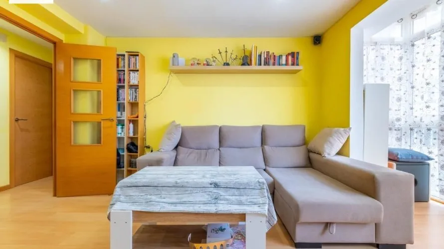 Apartamento de 3 dormitorios en Alicante, Spain No. 938 № 1