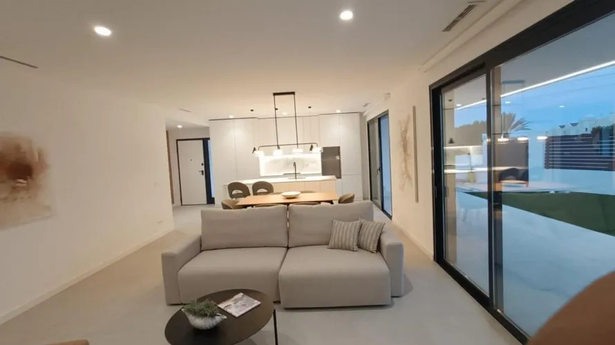 Villa de 3 dormitorios en Ciudad Quesada, Spain No. 125 № 23