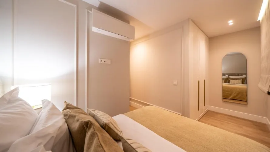 Apartamento de 3 dormitorios en Madrid, Spain No. 985 № 23