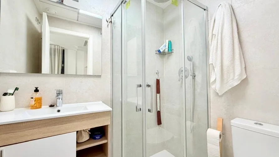 Apartamento de 3 dormitorios en La Florida, Spain No. 1038 № 19