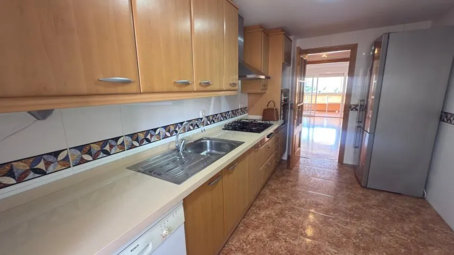 Apartamento de 3 dormitorios en Alicante, Spain No. 126 № 10