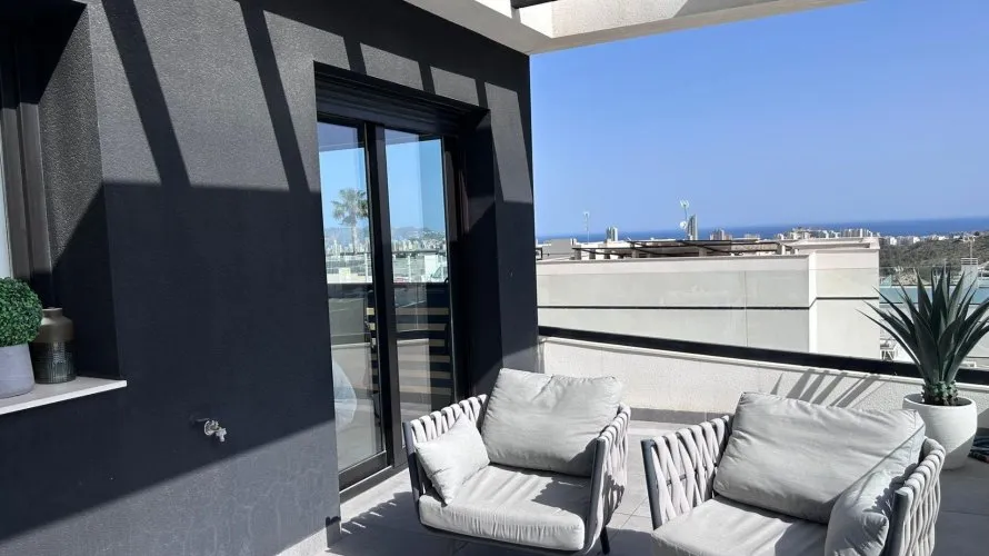 Villa de 3 dormitorios en Finestrat, Spain No. 1112 № 1