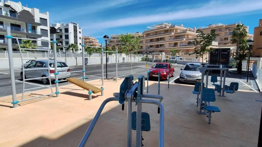 Apartamento de 2 dormitorios en Villamartin, Spain No. 555 № 26