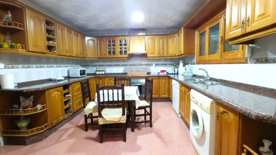 Apartamento de 5 dormitorios en Mutxamel, Spain No. 359 № 14