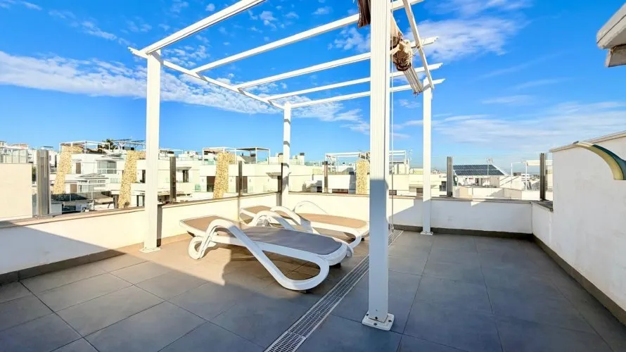 Apartamento de 3 dormitorios en La Florida, Spain No. 1038 № 24