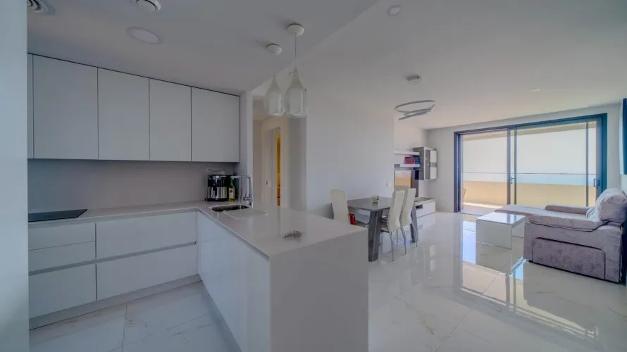 Apartamento de 2 dormitorios en Benidorm, Spain No. 1281 № 22