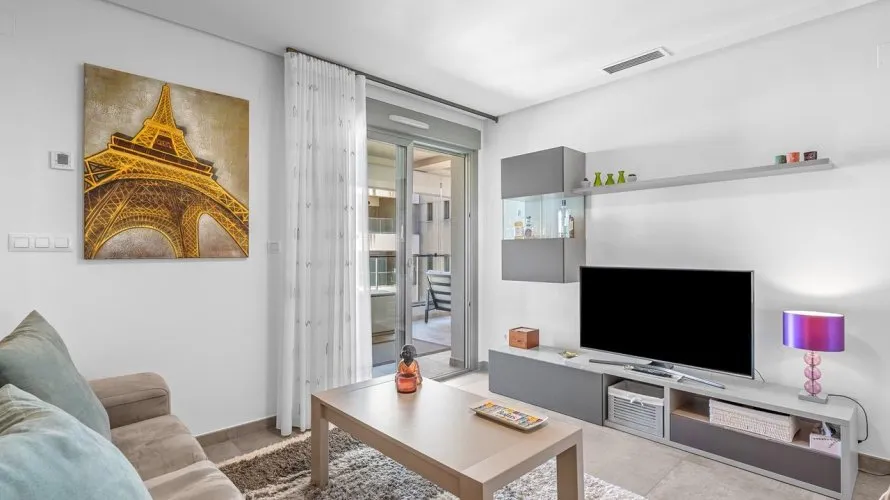 Apartamento de 2 dormitorios en San Miguel de Salinas, Spain No. 1364 № 2