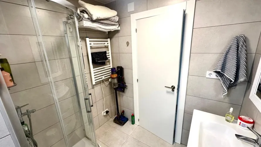 Apartamento de 4 dormitorios en Alicante, Spain No. 1484 № 26