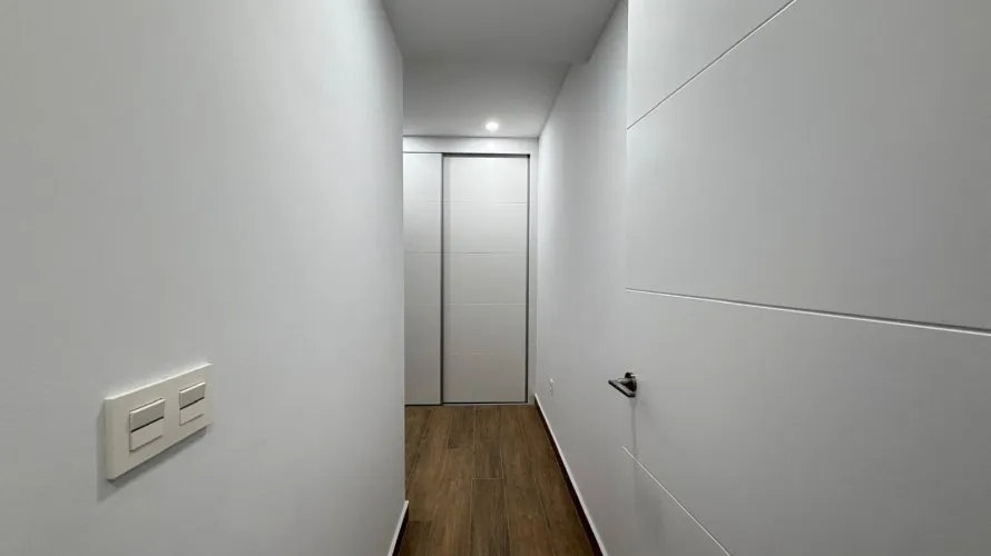 Apartamento de 2 dormitorios en Torrevieja, Spain No. 1957 № 14