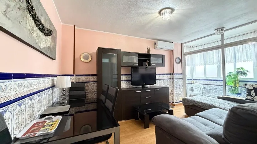 Apartamento de 1 dormitorio en Torrevieja, Spain No. 2690 № 2