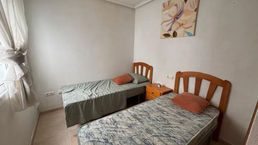 Apartamento de 2 dormitorios en Torrevieja, Spain No. 2810 № 9