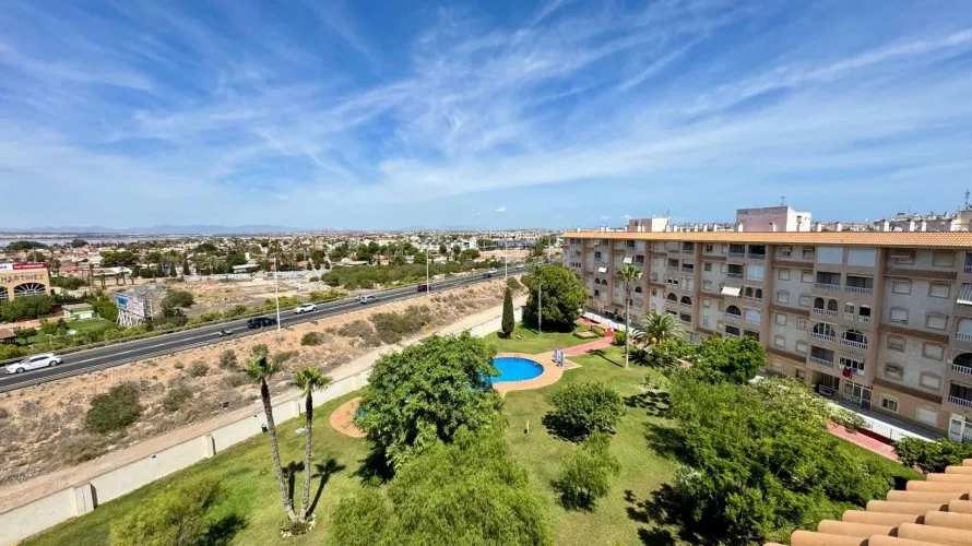 Ático de 2 dormitorios en Torrevieja, Spain No. 2680 № 6