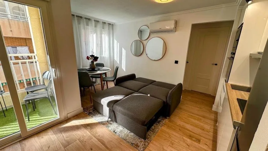 Apartamento de 2 dormitorios en Torrevieja, Spain No. 2696 № 20
