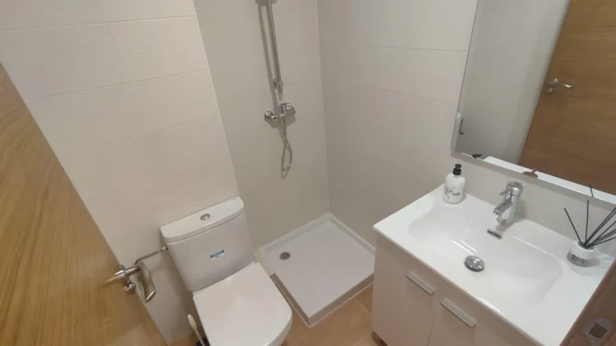 Apartamento de 2 dormitorios en Alicante, Spain No. 1450 № 3