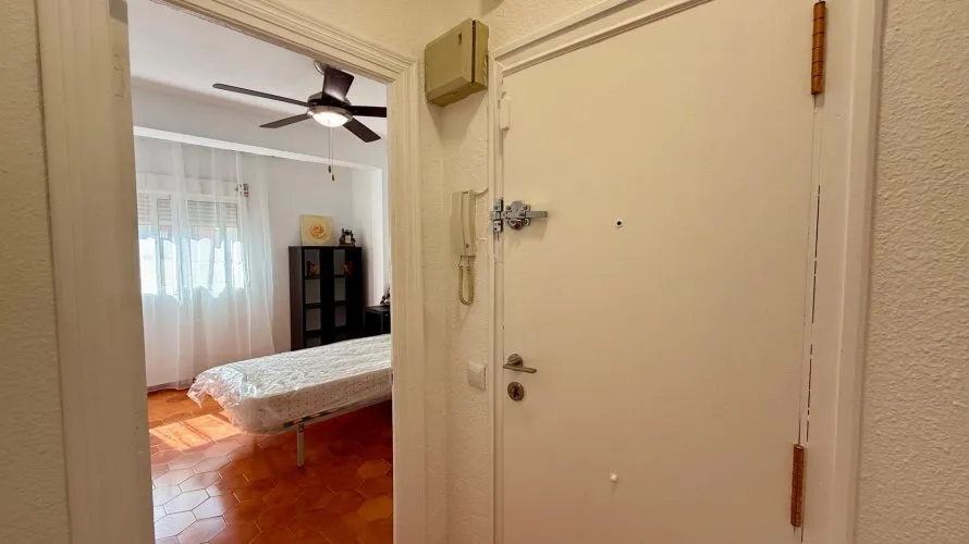 Apartamento de 3 dormitorios en Alicante, Spain No. 2709 № 7