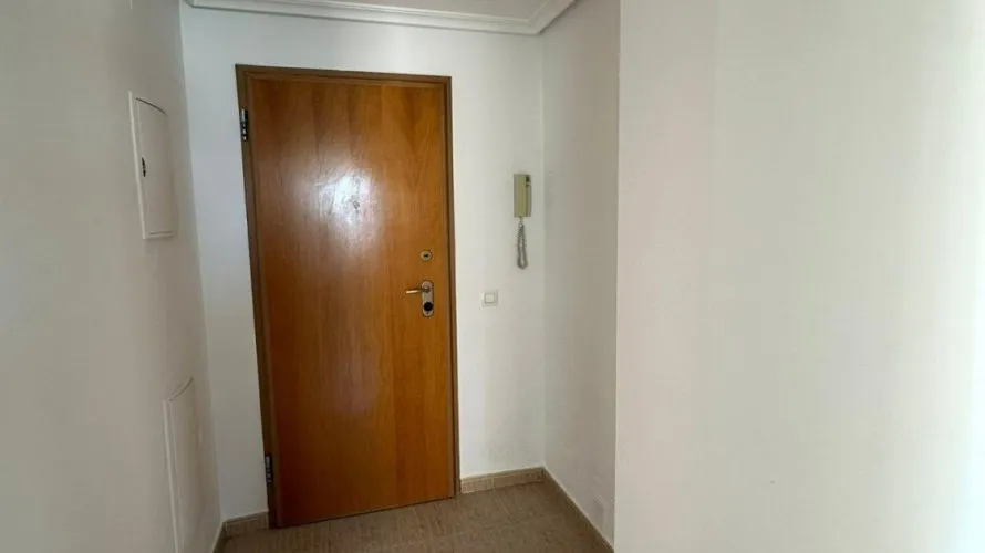 Apartamento de 2 dormitorios en Torrevieja, Spain No. 2799 № 6
