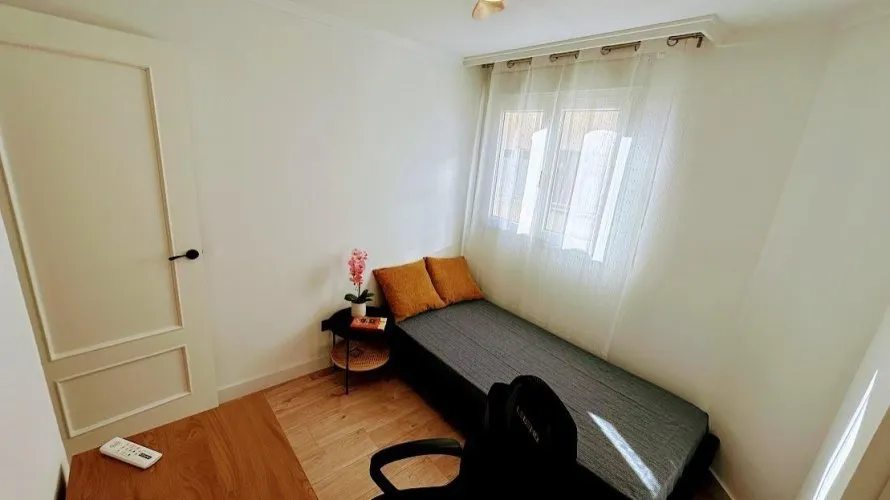 Apartamento de 2 dormitorios en Torrevieja, Spain No. 2696 № 4