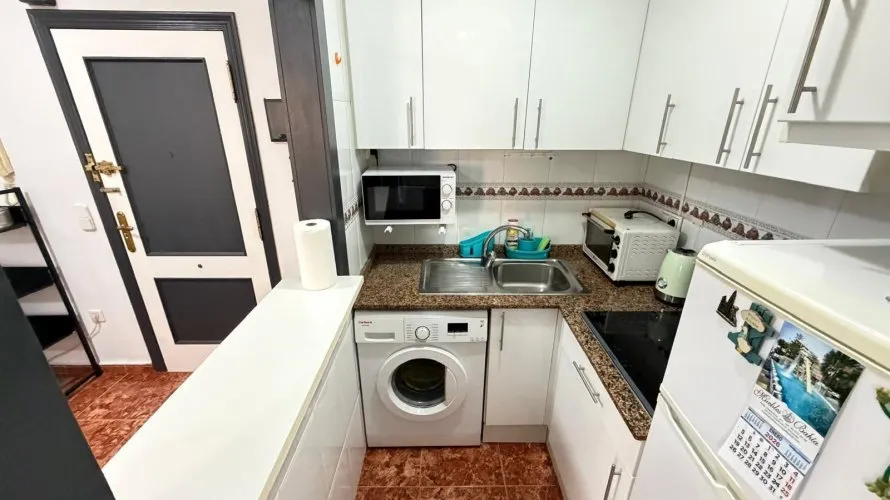Apartamento de 1 dormitorio en Torrevieja, Spain No. 2728 № 17